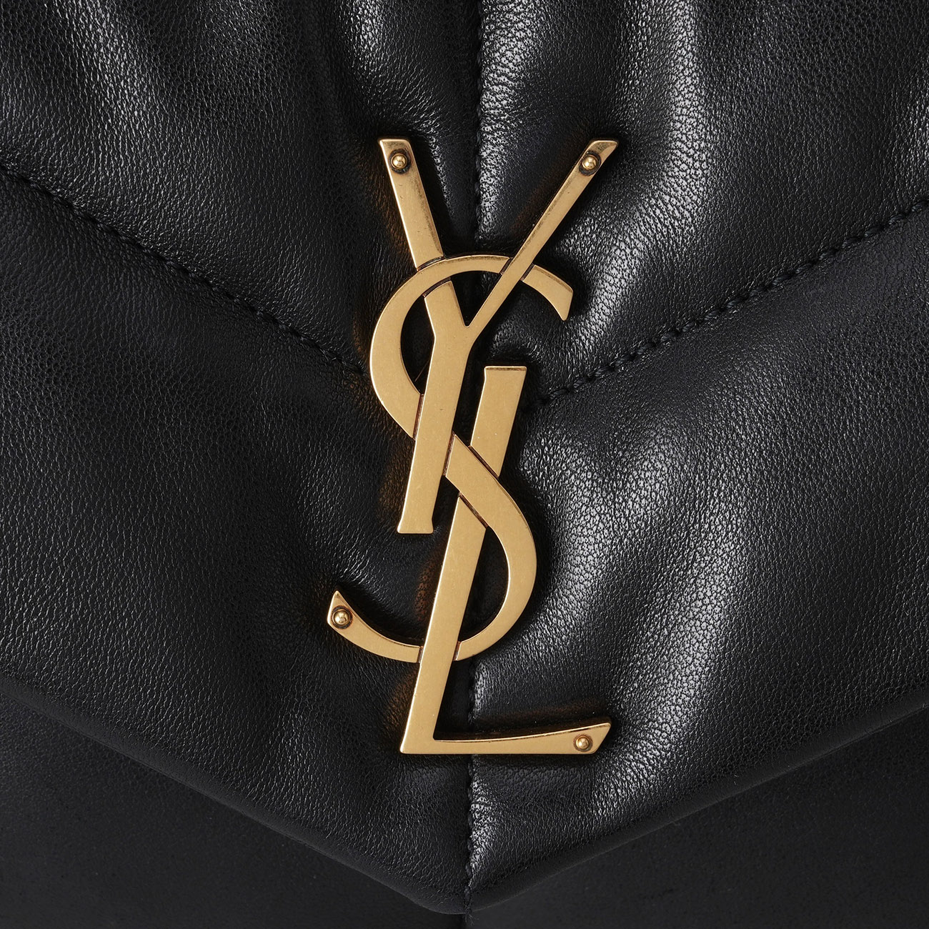 YVES SAINT LAURENT(USED)생로랑 577476 루루 푸퍼백